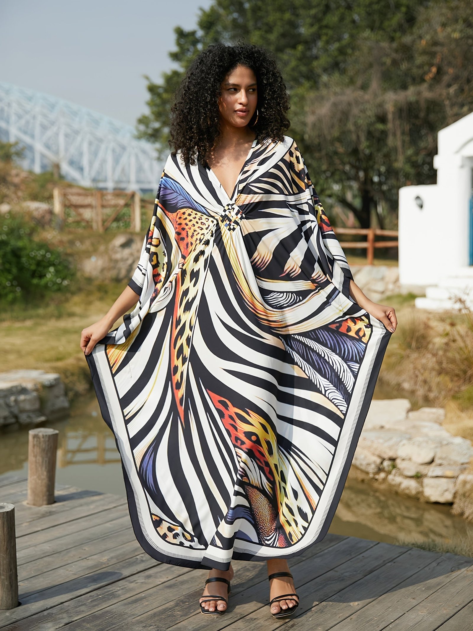 Plus Size Colorful Butterfly Print Slit Dress, Casual Batwing Sleeve Dress For Spring & Summer, Women's Plus Size Clothing